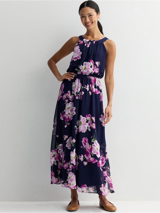 Robbie Bee Dresses & Skirts - NWT Women's Robbie Bee Halter Maxi Dress with Floral Print, size 6